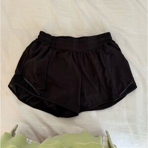 Lululemon women’s black short